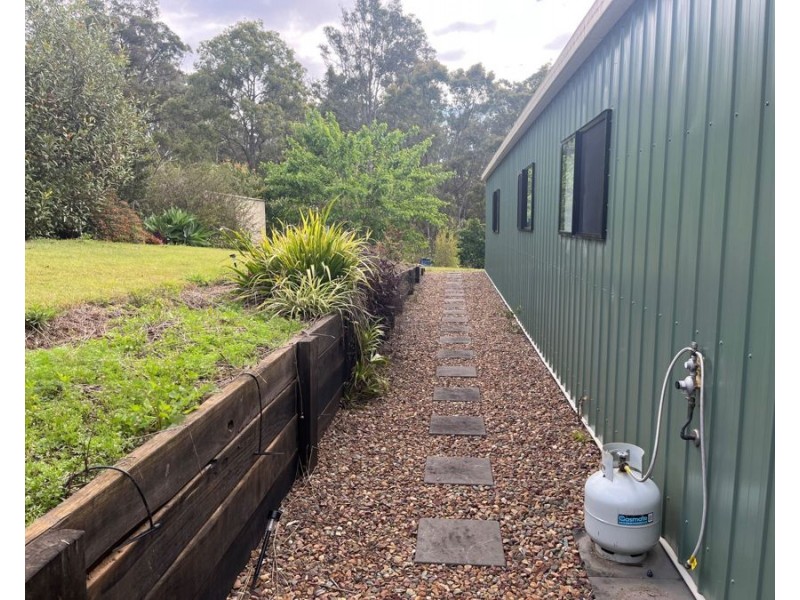 37 Old Veteran Road, Veteran QLD 4570