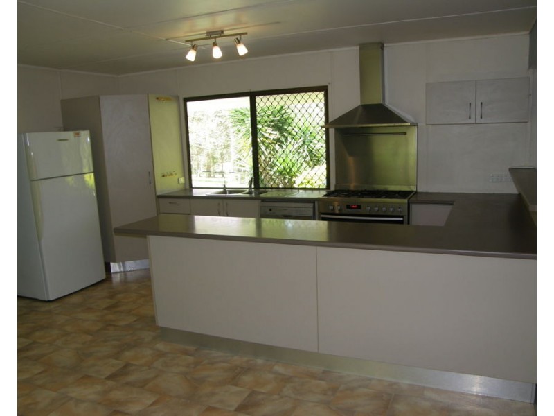 90 Rocky Ridge Road, Veteran QLD 4570