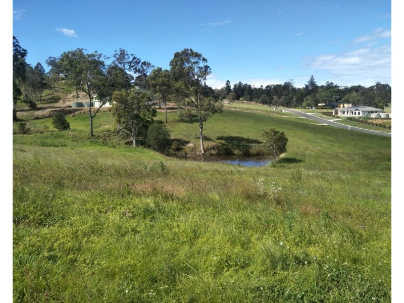 19 Walters Way, Chatsworth QLD 4570