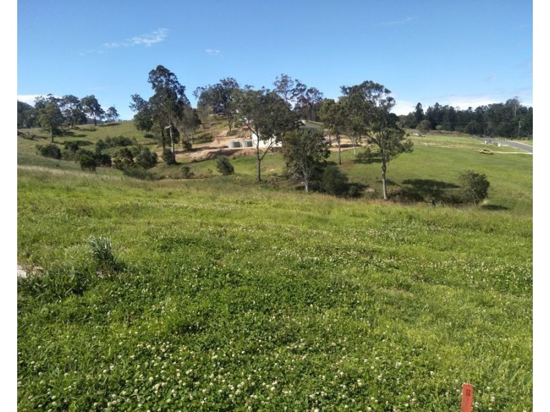 19 Walters Way, Chatsworth QLD 4570