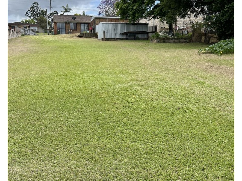 3 Noosa Road, Monkland QLD 4570