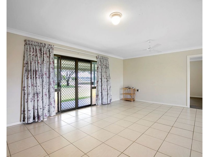 55 Barton Road, Victory Heights QLD 4570