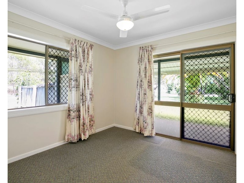 55 Barton Road, Victory Heights QLD 4570