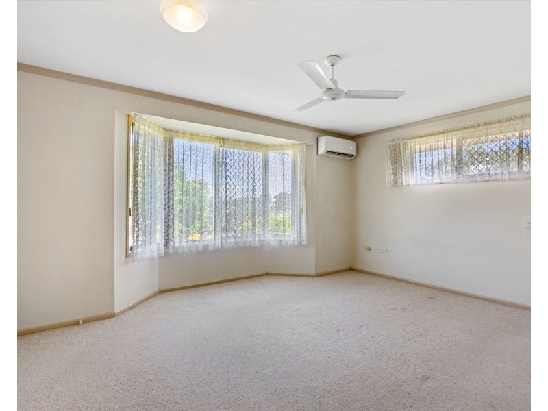 19 Coventry Court, Southside QLD 4570