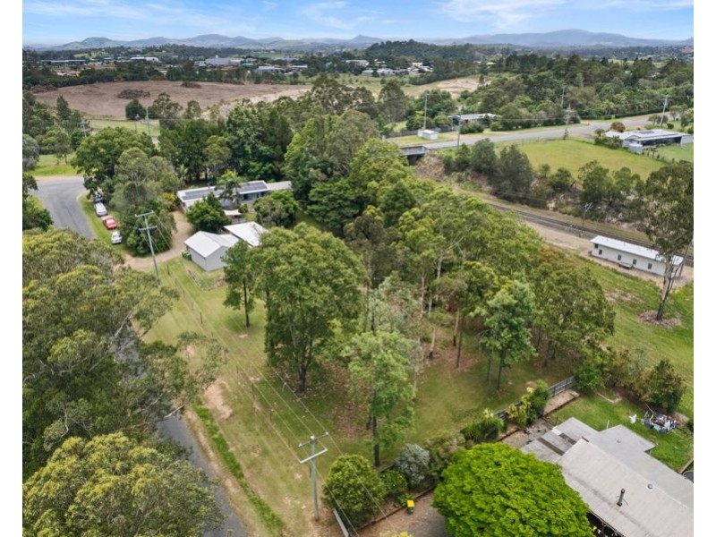 106 Noosa  Road, East Deep Creek QLD 4570