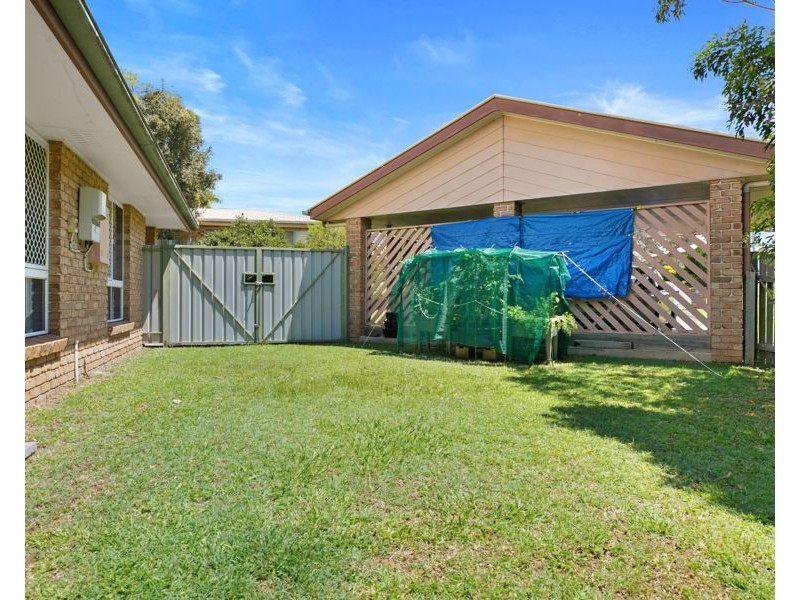 5 Westphal Court, Southside QLD 4570