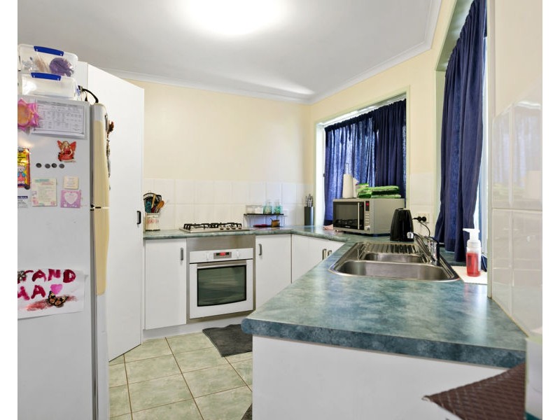 5 Westphal Court, Southside QLD 4570