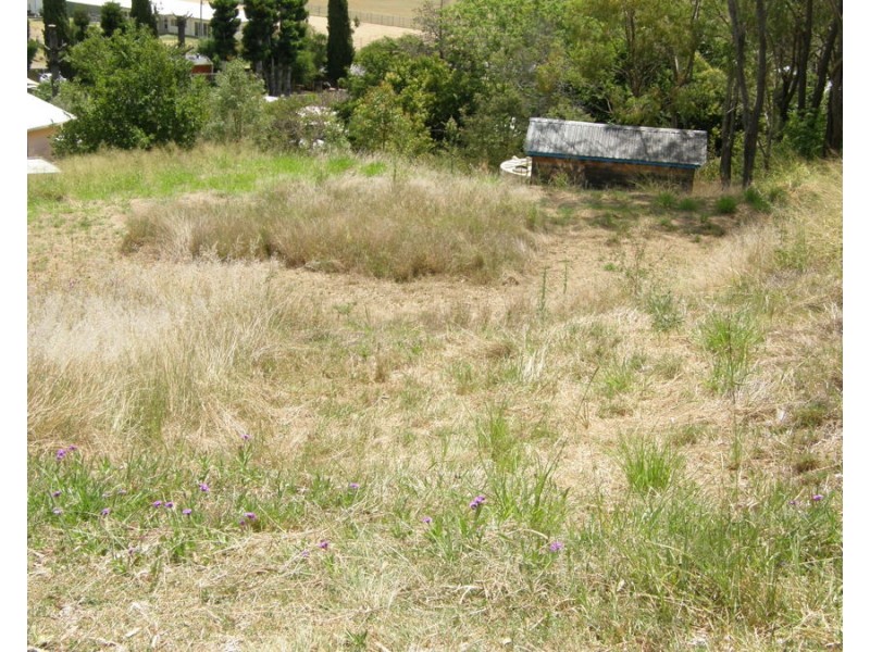 8 Mayne Street, Goomeri QLD 4601