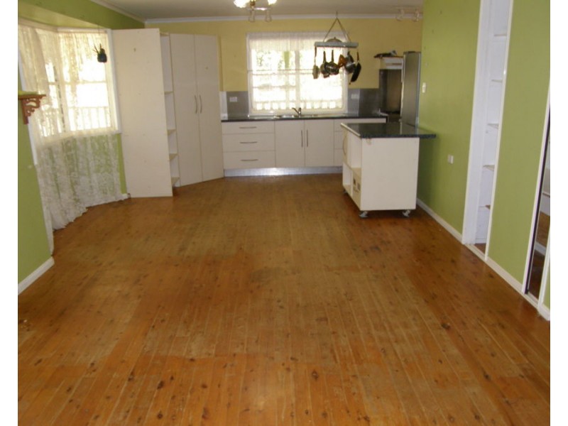 47 Andrew Road, Glenwood QLD 4570