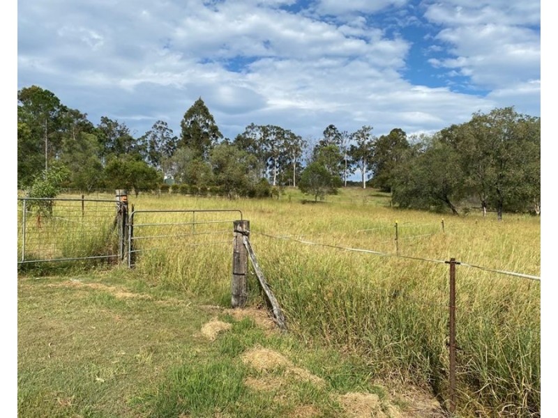 198 Arborthree Road, Glenwood QLD 4570