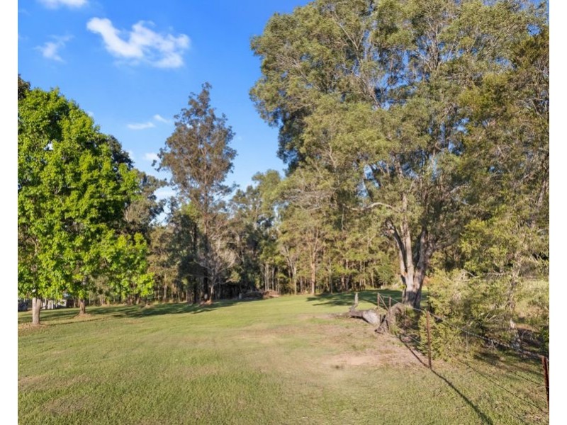 40 Megan Road, Southside QLD 4570