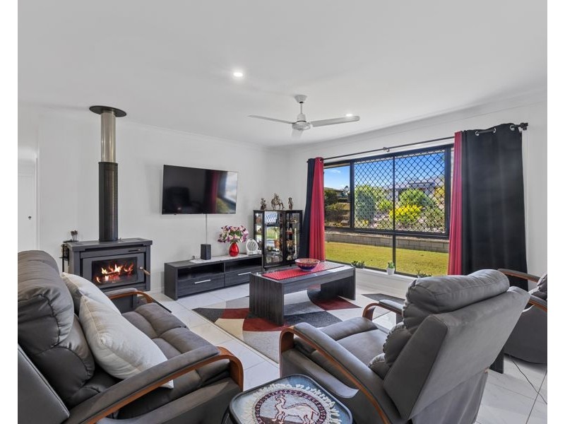 17 Peppertree Rise, Tamaree QLD 4570