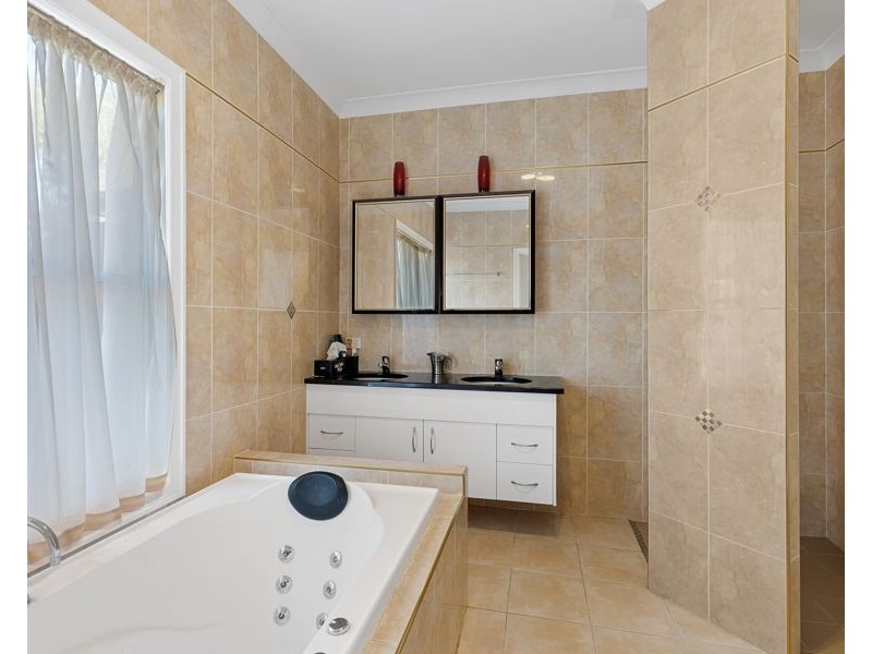 148 Irvine Road, Chatsworth QLD 4570