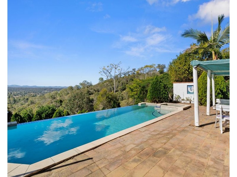 148 Irvine Road, Chatsworth QLD 4570