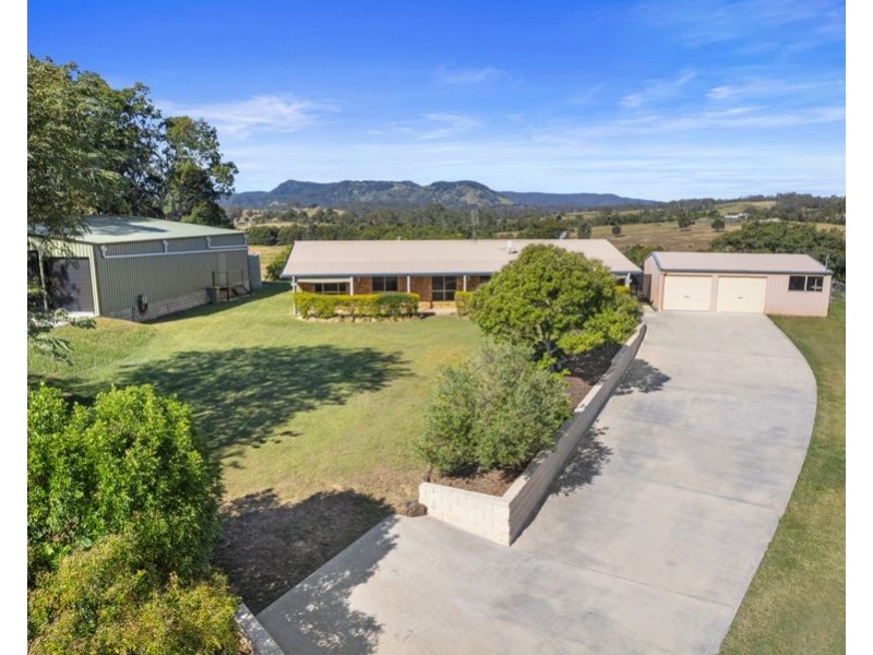 18 Wacal Road, Mothar Mountain QLD 4570