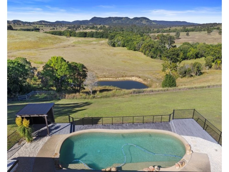 18 Wacal Road, Mothar Mountain QLD 4570
