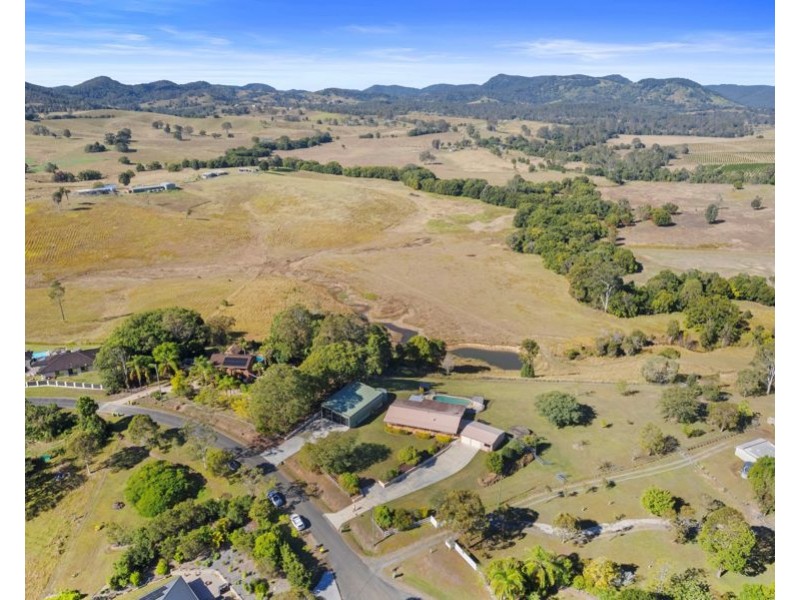 18 Wacal Road, Mothar Mountain QLD 4570