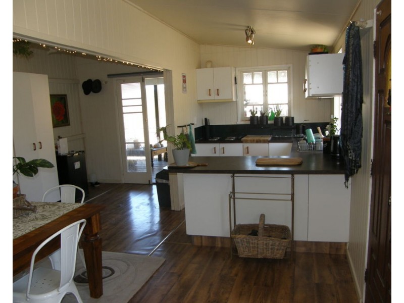 44 Barnes Street, Goomeri QLD 4601