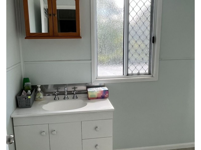 12 Taylor Street East, Murgon QLD 4605