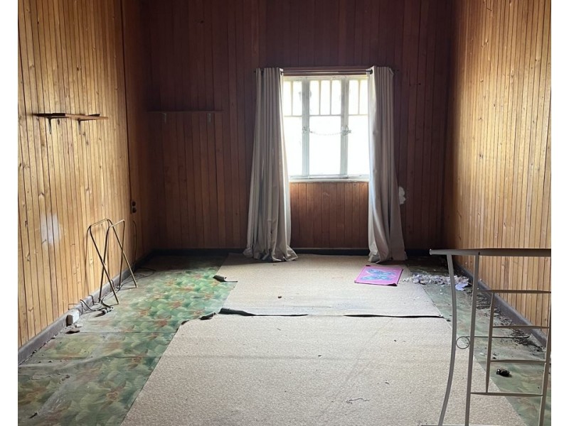 12 Taylor Street East, Murgon QLD 4605