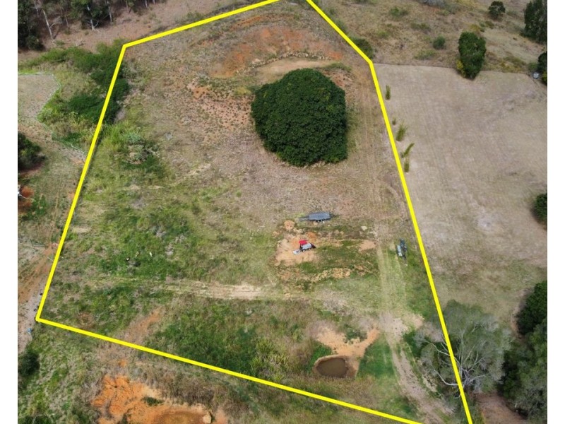30 Highfield Drive, Chatsworth QLD 4570