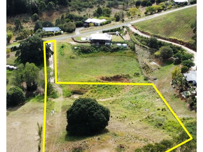 30 Highfield Drive, Chatsworth QLD 4570