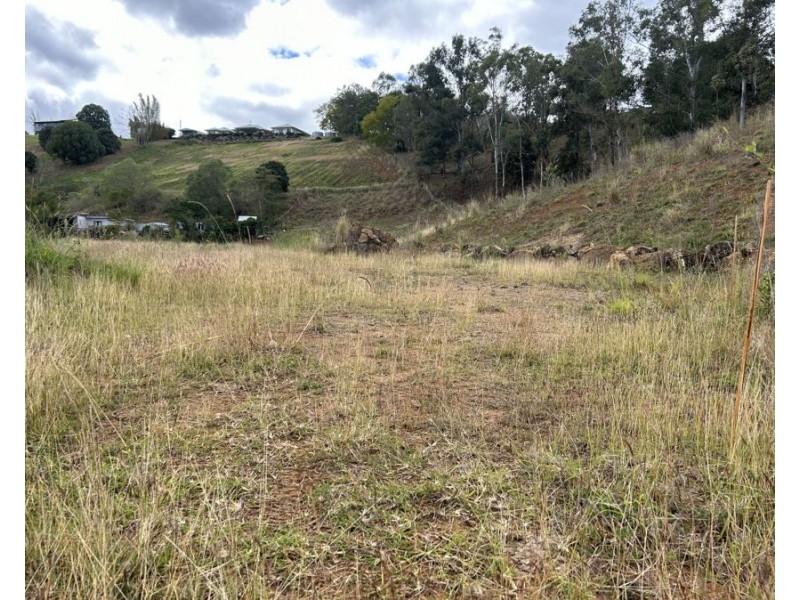 30 Highfield Drive, Chatsworth QLD 4570