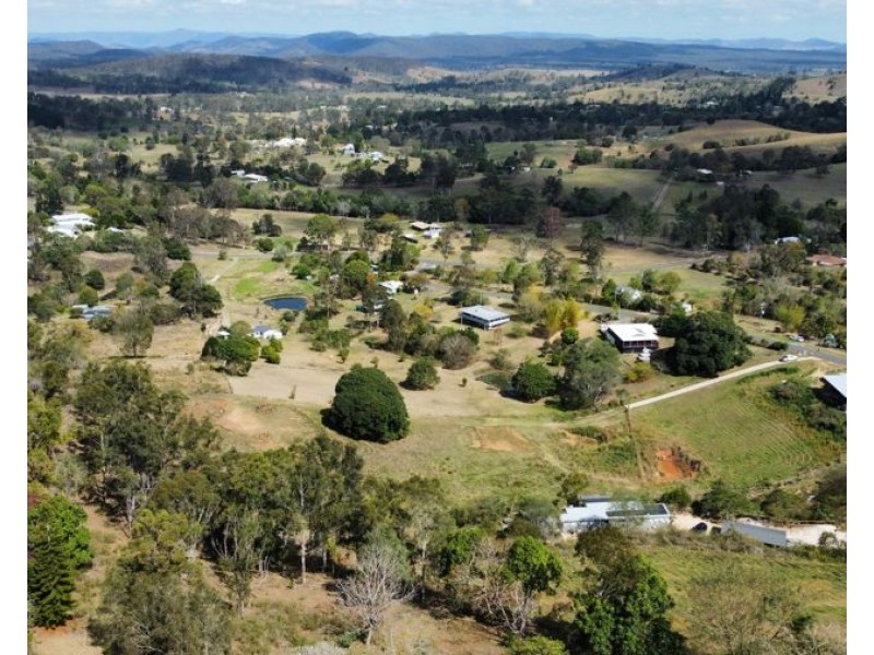 30 Highfield Drive, Chatsworth QLD 4570