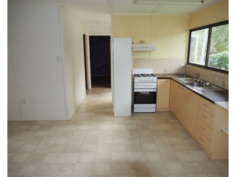 177 Varley Road North, Glenwood QLD 4570