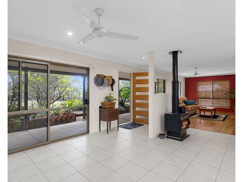 123 Lawson Road, Jones Hill QLD 4570