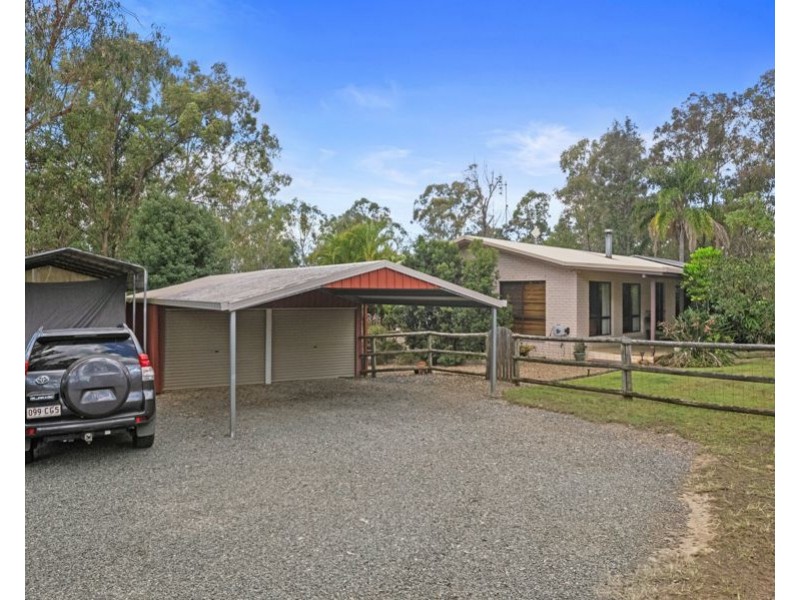 123 Lawson Road, Jones Hill QLD 4570