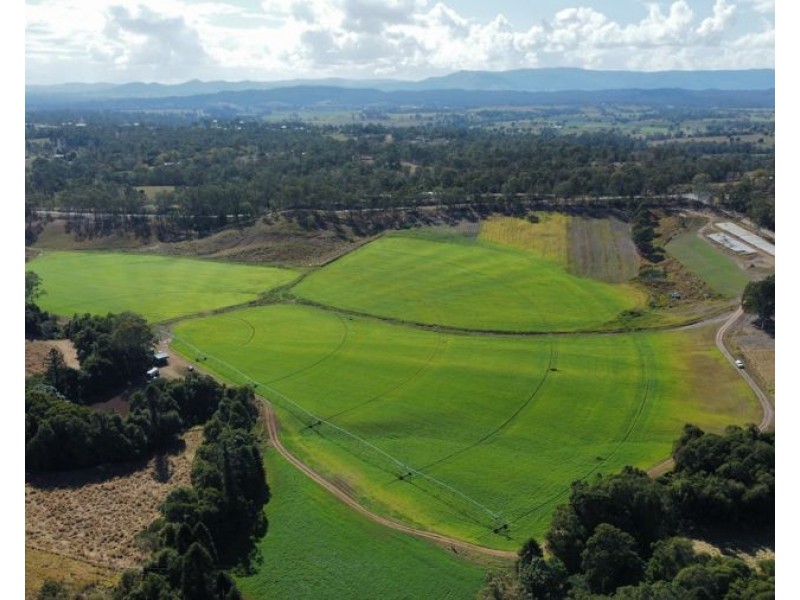 Long Flat QLD 4570