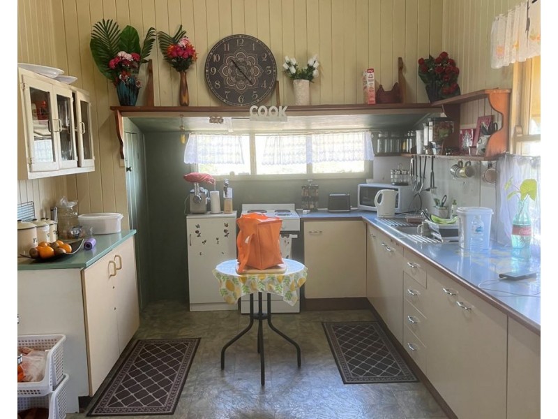 1 Hodge Street, Goomeri QLD 4601