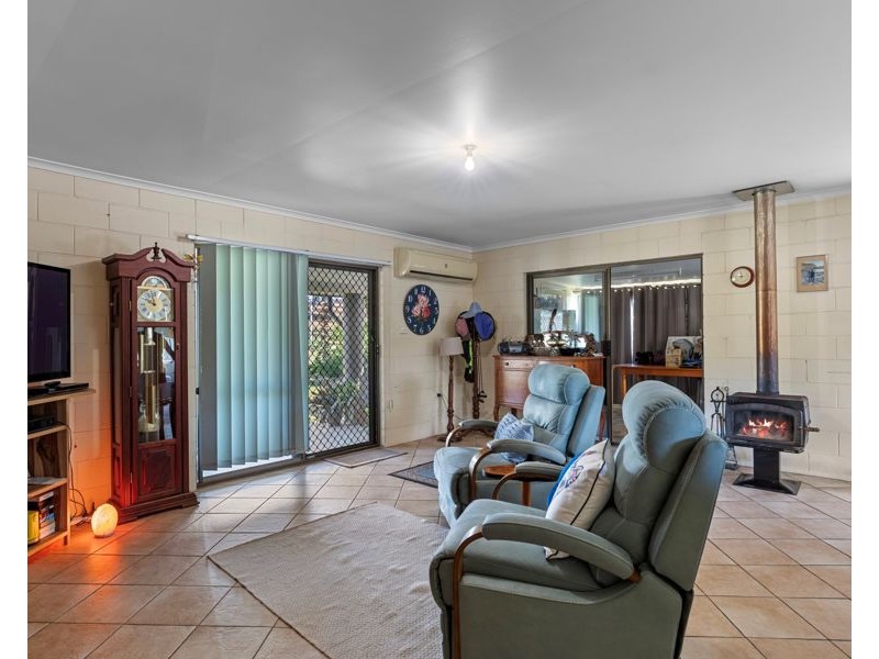 102 Fisher Road, Araluen QLD 4570