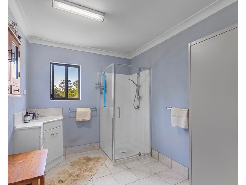 102 Fisher Road, Araluen QLD 4570