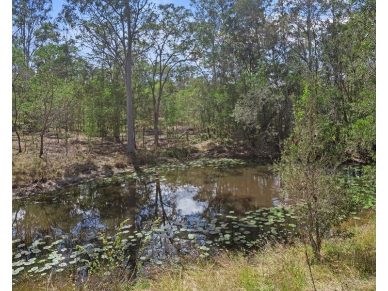 102 Fisher Road, Araluen QLD 4570