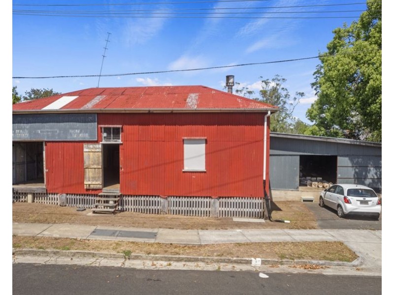 6 Nelson Road, Gympie QLD 4570