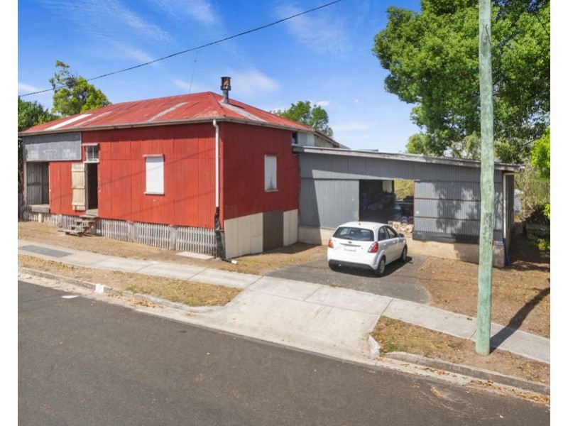 6 Nelson Road, Gympie QLD 4570