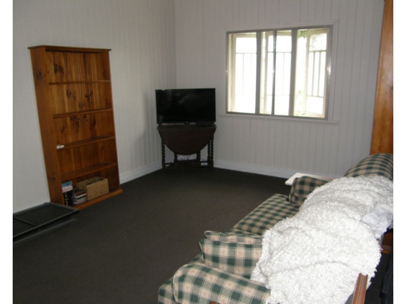 25 Boonara Street, Goomeri QLD 4601