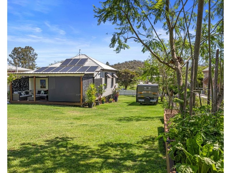 8 Laird Street, Goomeri QLD 4601