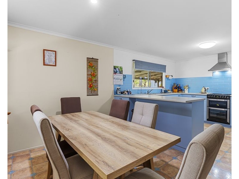 8 Hall Street, Kilkivan QLD 4600