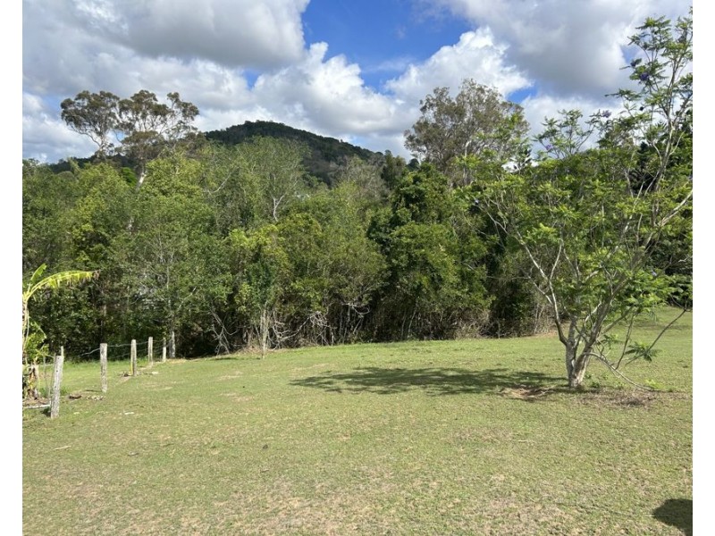 23 Highfield Drive, Chatsworth QLD 4570