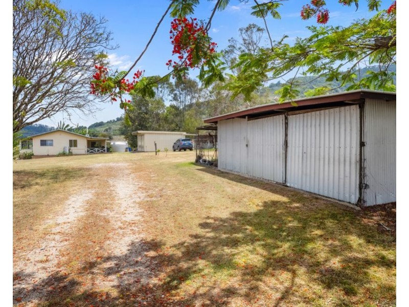 7 Domans Road, Kanigan QLD 4570