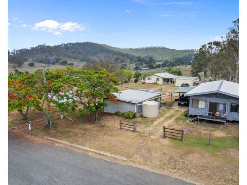 7 Domans Road, Kanigan QLD 4570