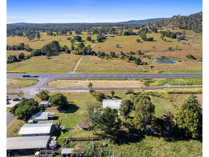 7 Domans Road, Kanigan QLD 4570