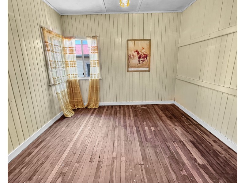 2 Alenola Street, Gympie QLD 4570