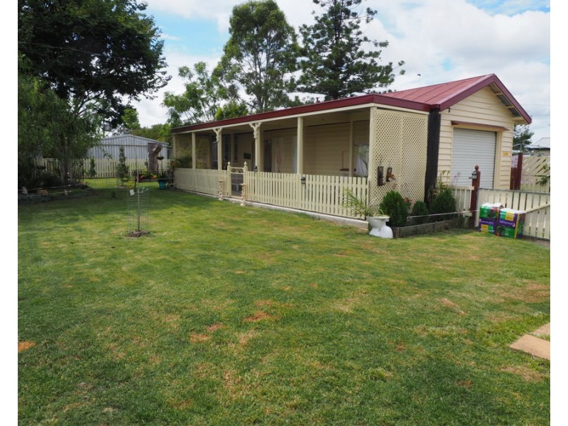 36 Jefferies Street, Murgon QLD 4605
