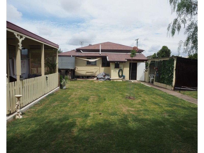 36 Jefferies Street, Murgon QLD 4605