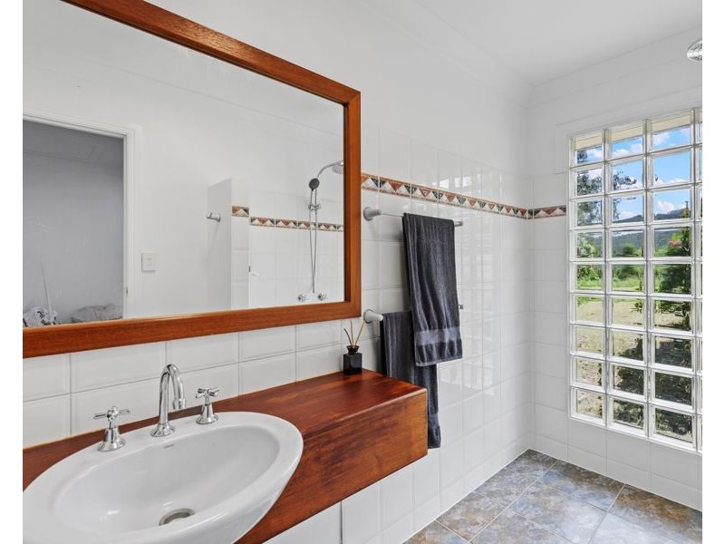 58 Francis Road, Kin Kin QLD 4571