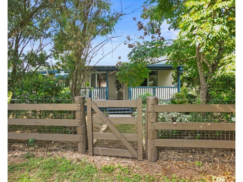 288 Mc Intosh Creek Road, Jones Hill QLD 4570